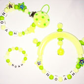 Geschenks-Set Nuggikette, Rassel und Armband