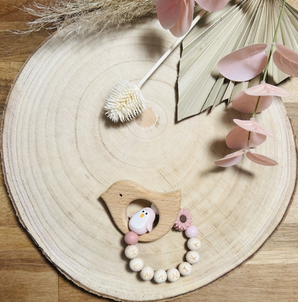 Greifling Naturholz *Birdie pastellrosa-blush* mit/ ohne Namen